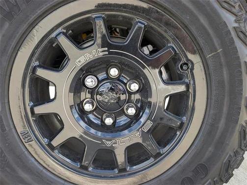 2025 GMC Sierra 1500 AT4X