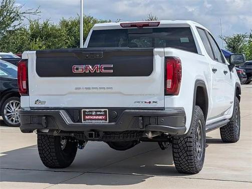 2025 GMC Sierra 1500 AT4X