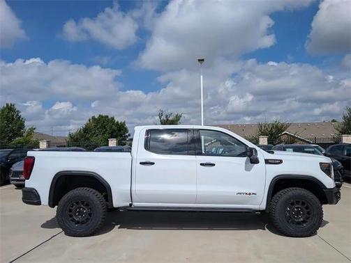 2025 GMC Sierra 1500 AT4X
