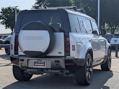 2022 Land Rover Defender 110 X-Dynamic SE