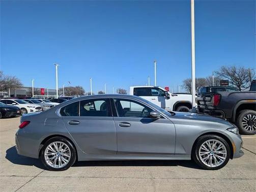 2024 BMW 330e xDrive