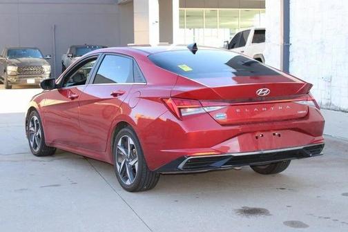 2021 Hyundai ELANTRA Limited