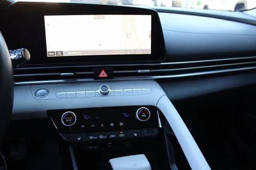 2021 Hyundai ELANTRA Limited