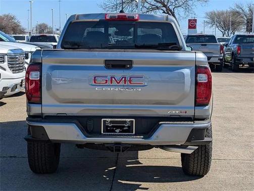 2025 GMC Canyon Base
