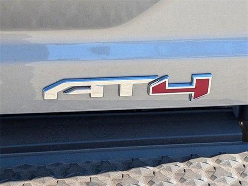 2025 GMC Canyon Base