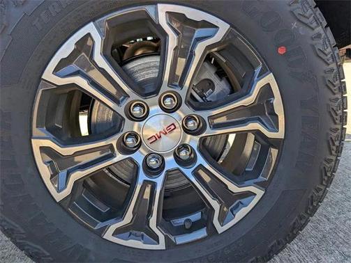 2025 GMC Canyon Base
