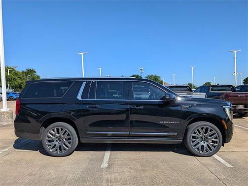 2025 GMC Yukon XL Denali Ultimate