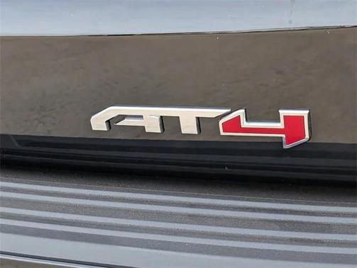 2026 GMC Yukon 4WD AT4