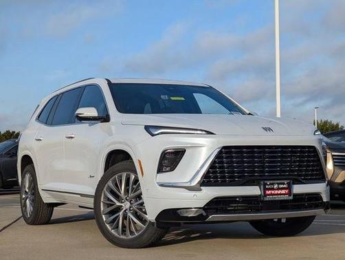 iridescent white tricoat 2026 Buick Enclave Avenir