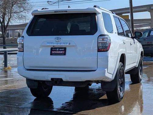 2023 Toyota 4Runner SR5