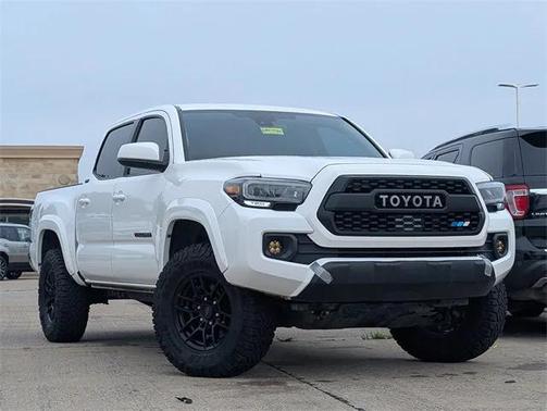 2022 Toyota Tacoma SR