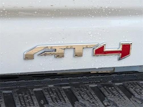 2025 GMC Sierra 2500 AT4