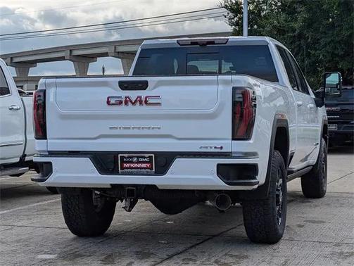2025 GMC Sierra 2500 AT4