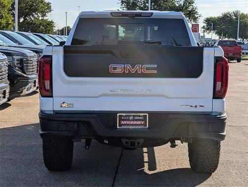 2025 GMC Sierra 1500 AT4X