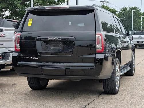 2016 GMC Yukon XL SLT