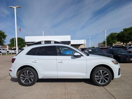 Glacier White Metallic 2021 Audi Q5 45 Premium Plus