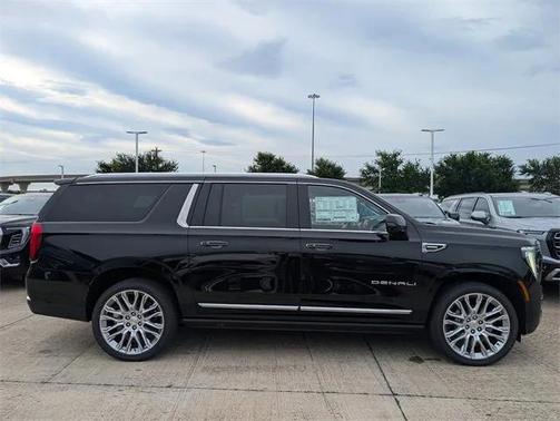 2025 GMC Yukon XL Denali