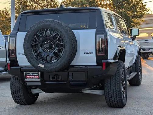 2026 GMC HUMMER EV SUV 2X