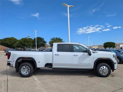 2025 GMC Sierra 3500 Denali