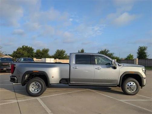 2025 GMC Sierra 3500 Denali