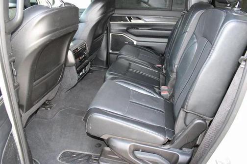 2022 Jeep Wagoneer Series II 4x2