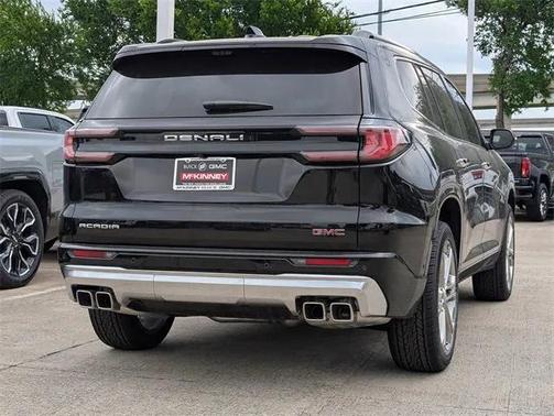 2025 GMC Acadia Denali