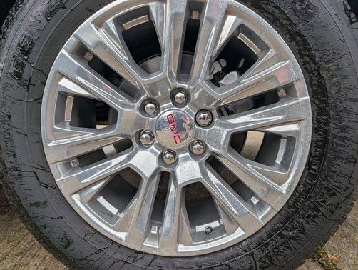 Glacier White Tricoat 2026 GMC Sierra 1500 Denali