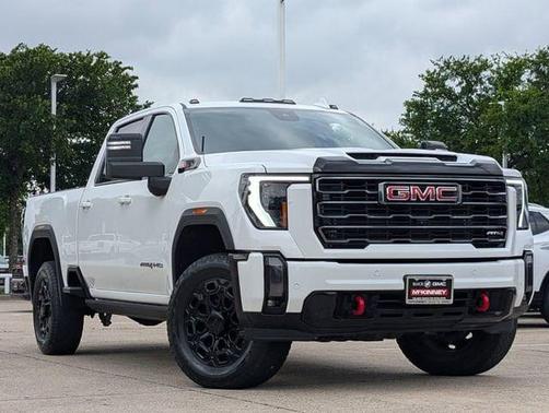 Summit White 2024 GMC Sierra 2500 AT4