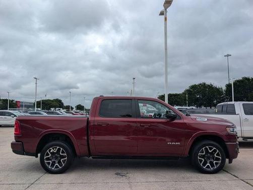 Delmonico Red Pearlcoat 2025 RAM 1500 Laramie