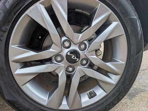 Steel Gray 2023 Kia Seltos S