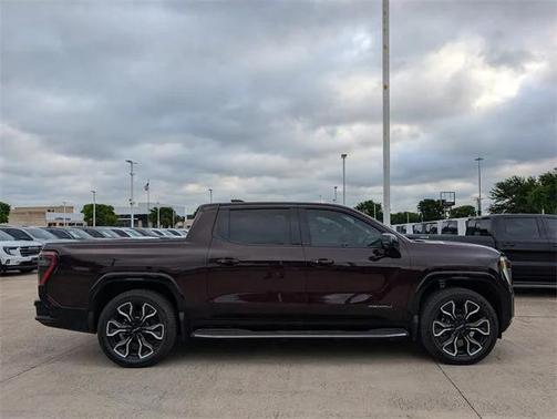 2025 GMC Sierra EV Max Range Denali