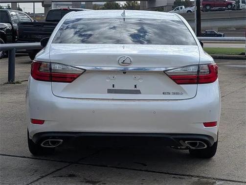 2017 Lexus ES 350 Base