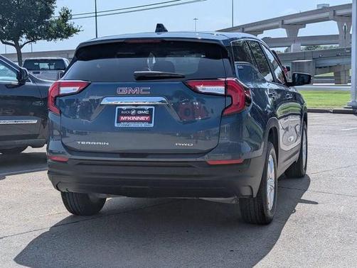 Downpour Metallic 2024 GMC Terrain SLE