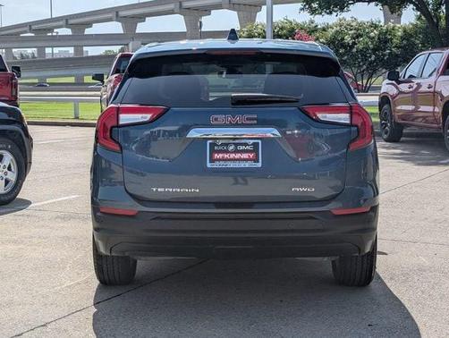 Downpour Metallic 2024 GMC Terrain SLE