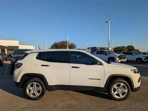 2024 Jeep Compass Sport