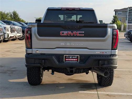 2025 GMC Sierra 2500 AT4