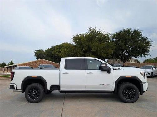 2026 GMC Sierra 2500 AT4