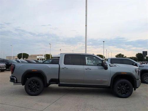 2026 GMC Sierra 2500 AT4