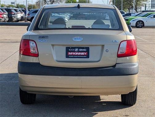 Gold 2008 Kia Rio LX