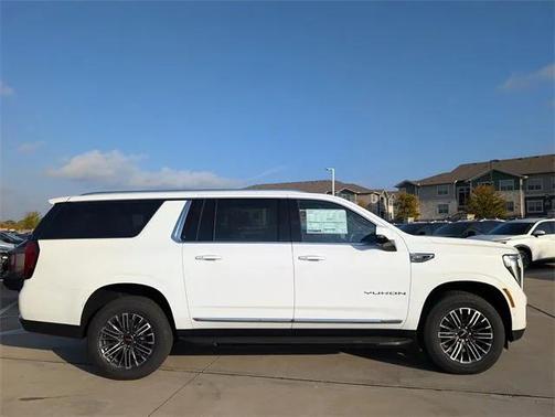 2026 GMC Yukon XL 4WD Elevation