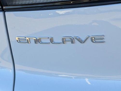 Iridescent White Tricoat 2026 Buick Enclave Avenir FWD