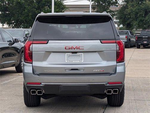 2025 GMC Yukon XL 4WD AT4