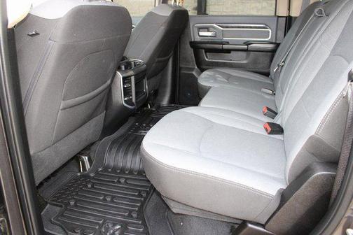 2019 RAM 2500 Big Horn Crew Cab 4x4 6'4' Box