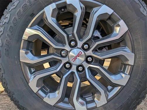 2025 GMC Canyon Denali