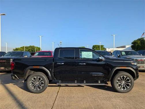 2025 GMC Canyon Denali