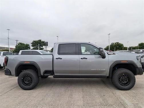 2025 GMC Sierra 2500 AT4