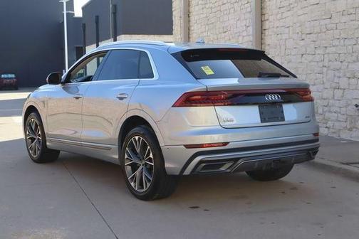 Satellite Silver Metallic 2023 Audi Q8 55 Premium Plus