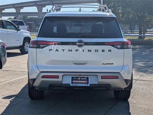 2023 Nissan Pathfinder Platinum FWD