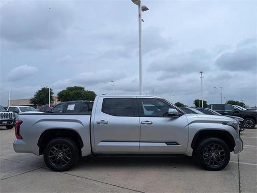 2023 Toyota Tundra Platinum