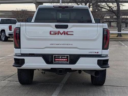 2024 GMC Sierra 2500 AT4